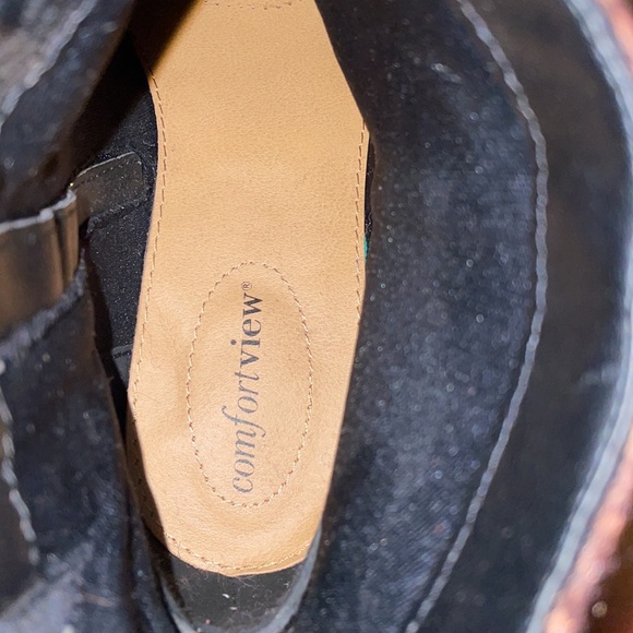 NWOT Comfort View wild print booties in size 9M - Picture 10 of 11